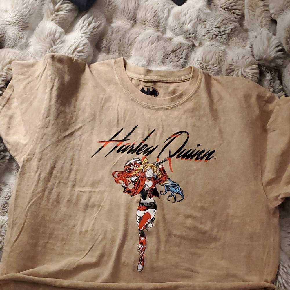 Batman Logo Tan T-Shirt